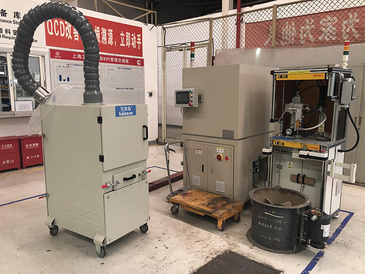 方形工业吸尘器是怎么发挥吸尘作用的