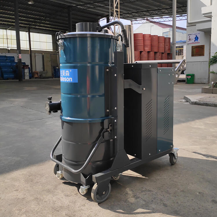 大型车间或仓库用工业吸尘器